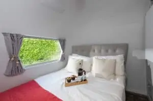 Herschel panels warming bedroom on cosy glamping holidays